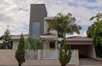 Casa com 2 dormitórios à venda, 218 m² por r$ 950.000,00 - nereu ramos - jaraguá do sul/sc