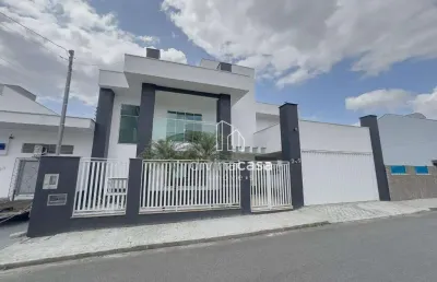 Casa com 4 dormitórios à venda, 250 m² por r$ 1.750.000,00 - baependi - jaraguá do sul/sc