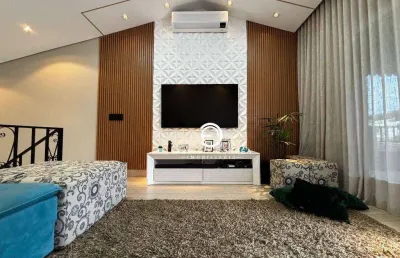 Casa com suíte master, escritório e 4 vagas – condomínio fechado!