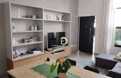Casa com 3 dormitórios, escritório e planejados em todos os cômodos
