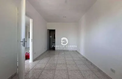 Casa rural com 2 quartos (1 suíte) – água e energia