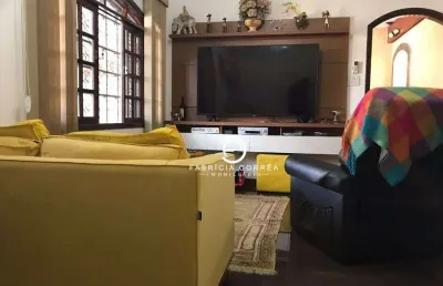 Casa com 3 dormitórios (1 suíte) – área gourmet | 2 vagas