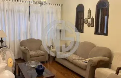 Casa com 3 quartos para alugar na Rua Miranda Ribeiro, Jardim Promissão, São Paulo