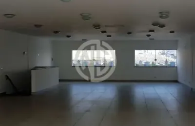 Prédio para alugar na Estrada de Itapecerica, Vila das Belezas, São Paulo