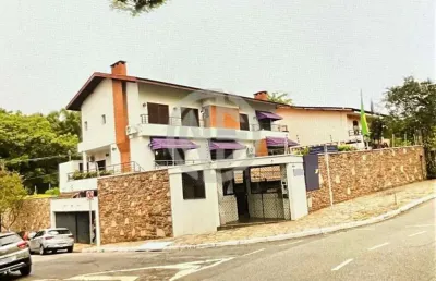 Casa com 12 quartos para alugar na Rua Natingui, Vila Madalena, São Paulo