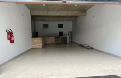 Prédio para alugar na Estrada de Itapecerica, Vila Maracanã, São Paulo