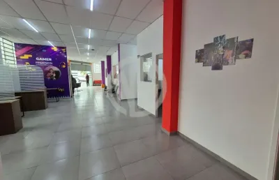 Prédio para alugar na Avenida Mário Lopes Leão, Santo Amaro, São Paulo