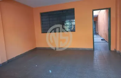 Casa com 2 quartos para alugar na Rua José Barros Magaldi, Jardim São João, São Paulo