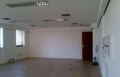Sala comercial para alugar na Rua Carmo do Rio Verde, Jardim Caravelas, São Paulo