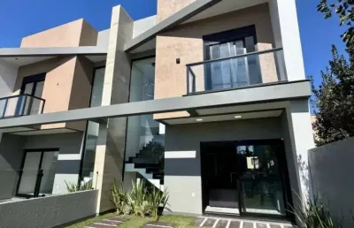 Duplex de alto padrão com piscina no centro de imbé!