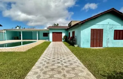 C152 imóvel com 02 terrenos e piscina na avenida mariluz em imbé/rs