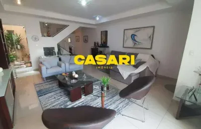 Sobrado de alto padrão com 3 suítes e piscina – sbc