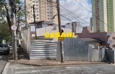 Sobrado novo com 2 suítes e 3 vagas à venda no bairro valparaíso – acabamento em porcelanato
