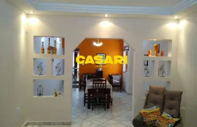 Sobrado com 3 dormitórios e churrasqueira coberta à venda – 182 m² – jardim las vegas