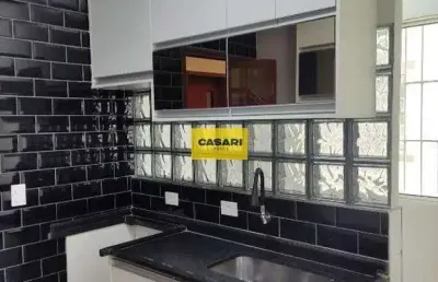 Apartamento térreo mobiliado – 2 dorms com armários, 1 vaga – b. demarchi, sbc – rua dos feltris – 50m² úteis