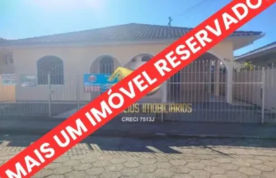 Casa com 4 quartos para alugar no Passa Vinte, Palhoça 