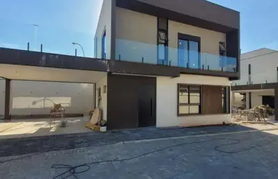 Sobrado novo em condomínio fechado na cidade de atibaia sp.  são 3 suítes,  piscina, churrasqueira,  totalmente mobiliada.