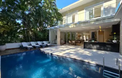 Luxuosa casa de alto padrão na riviera de são lourenço, bertioga-sp: 6 quartos, 6 suítes, 3 salas, 10 banheiros, 6 vagas, 500m².