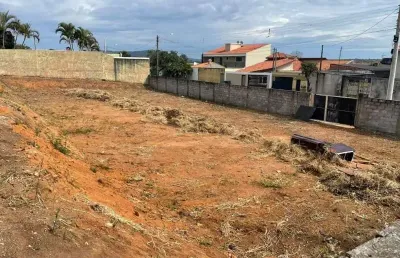 Ótima oportunidade para investir em um terreno amplo e bem localizado! em atibaia sp.