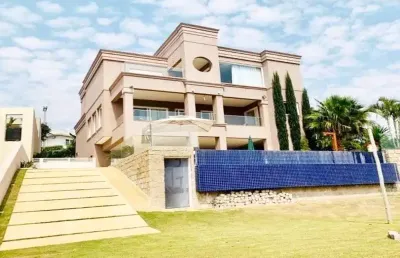 Magnífica casa em condomínio na vila santista, atibaia-sp: 4 quartos, 3 suítes, 3 salas, 7 banheiros, 6 vagas de garagem, 700m².