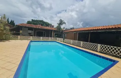 Casa térrea para locação ou venda em atibaia no bairro vila giglio.