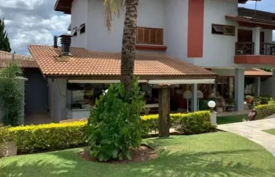 Casa com 5 suites à venda de 638 m² no condomínio flamboyant em atibaia/sp