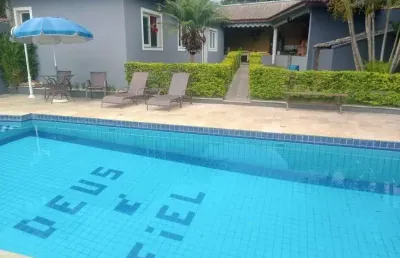 Casa alto padrão vila santista atibaia 4 suítes, piscina, área gourmet, área de hóspedes, excelente localização.