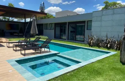 Casa nova térrea no condomínio flamboyant - atibaia-sp! 4 quartos, 4 suítes, 3 salas, 7 banheiros, 4 vagas, 500m², pedra grande