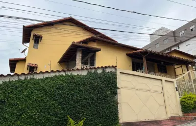 Casa com 4 quartos à venda na Rua Sepetiba, Caiçaras, Belo Horizonte