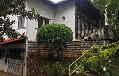 Casa de condomínio com 4 quartos à venda em nova lima
