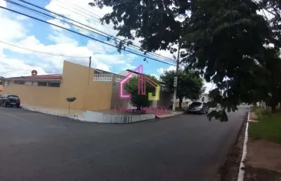 Casa  à venda no jardim tropical, cuiabá - mt, térrea , 3 suítes e piscina, 346m², 3 vagas