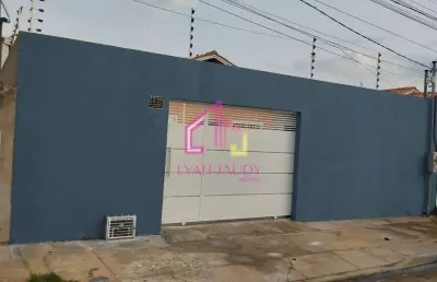 Casa  à venda, santa terezinha, cuiabá, mt,  200m², 2/4 , 3 vagas, murada, espaço gourmet, escritur