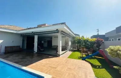 Casa térrea à venda no condominio village da serra, em araçoiaba da serra-sp.