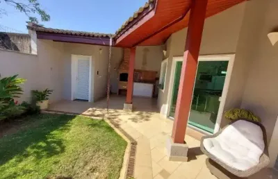 Aluga-se sobrado mobiliado no condomínio villa dos inglezes, em sorocaba-sp.