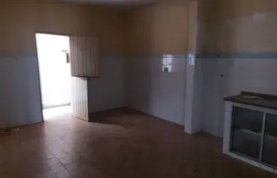 Vendo linda casa em garapu-cabo, próximo ao shopping costa dourada.