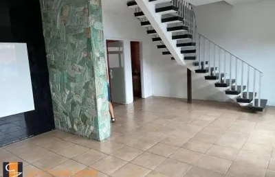 Casa com 2 quartos à venda na Rua Curupaiti, Cerâmica, São Caetano do Sul