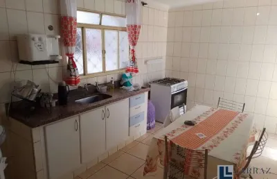 Casa para venda no ipiranga em uma travessa tranquila, 2 dormitorios, garagem em 150 m2 de area total