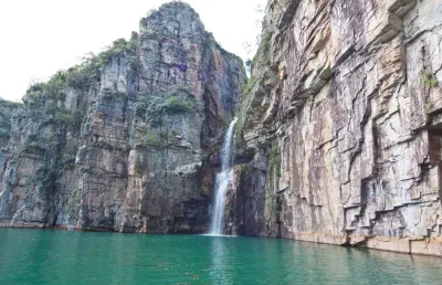 Lote para venda na represa de furnas no balneario shangryla, ao lado de escarpas do lago na região de capitólio / são jose da barra-mg. lote de 250m²