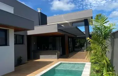 Linda casa nova para venda no charmoso vila do golfe, cond. quinta dos ventos, 4 suites, home, gourmet e piscina em 536 m2 de área total. lazer comple