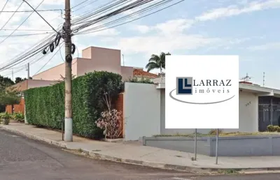 Ótima casa comercial para venda no alto da boa vista, de esquina, 10 ambientes, área construída 208 m2 em um terreno de 367 m2