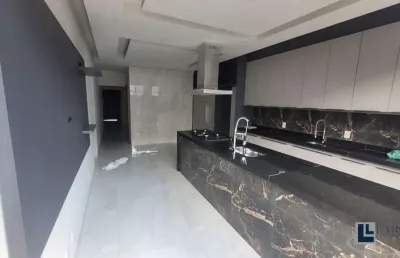 Linda casa nova alto padrão para venda no portal da mata, 3 suites com 1 master, gourmet e piscina em 300 m2 de area total, lazer no condomínio, porta