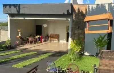 Casa moderna de condomínio fechado em bonfim paulista - contendo 3 dormitórios 1 suíte