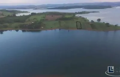Ótimo terreno para rancho a venda em guapé / capitólio, proximo ao escarpas do lago, área 2.471 m2 com 25 m de margem para represa