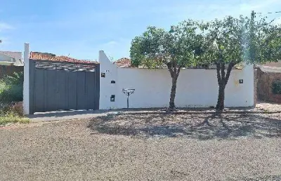 Oportunidade. casa para venda em itapolis-sp no portal das laranjeiras, 2 dormitorios, 2 banheiros, 122 m2 construidos em um terreno de 267 m2