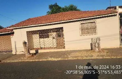 Oportunidade. casa para venda em pereira barreto-sp no sede, 2 dormitorios, 2 banheiros, 123 m2 construidos em um terreno de 168 m2