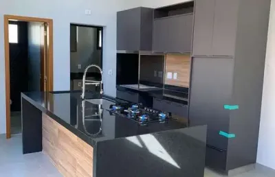 Oportunidade. casa para venda no quinta da primavera, 3 suites mais escritório, completa em armários, 300 m2 de área total