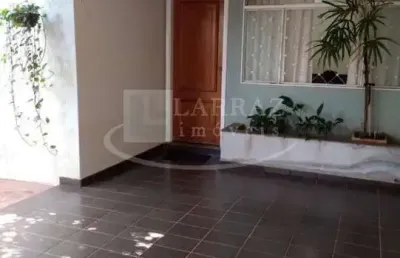 Casa para venda na vila virginia, em ótima localização, na rua barao de maua próximo da monteiro lobato, 4 dormitorios com churrasqueira em uma area t
