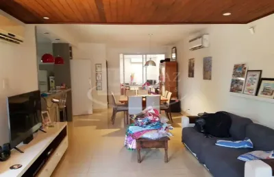 Excelente casa para venda no alto da boa vista, excelente localização e acabamento, 3 dormitorios 1 suite em 244 m2