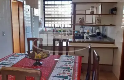 Casa comercial para venda no jardim são luis, bem conservada, 3 suites e piscina em 322 m2 de area total