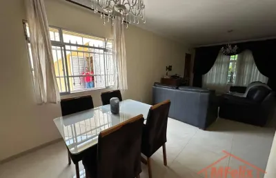 Casa com 3 quartos para alugar na Avenida Duarte da Costa, Jardim Vila Galvão, Guarulhos